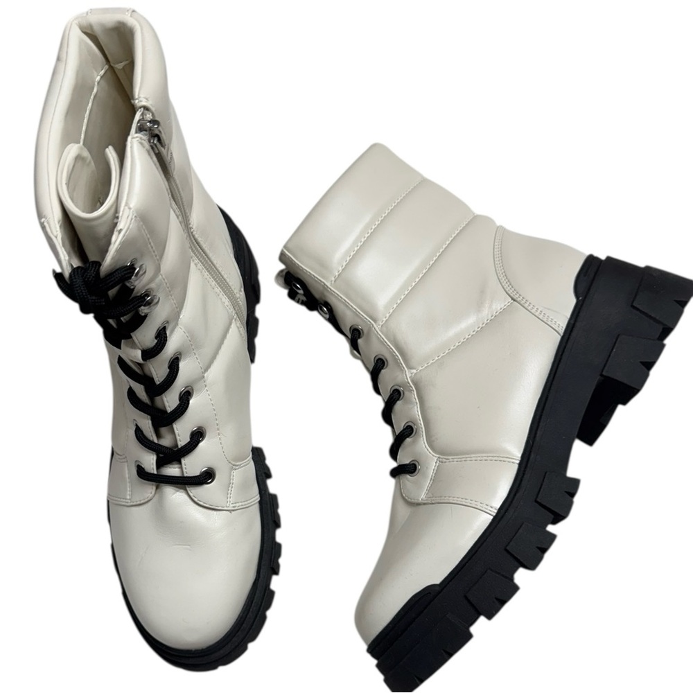 Marc Fisher Women’s Amita 3 Ivory Cream & Black Chunky Lug Sole Booties Size 9.5